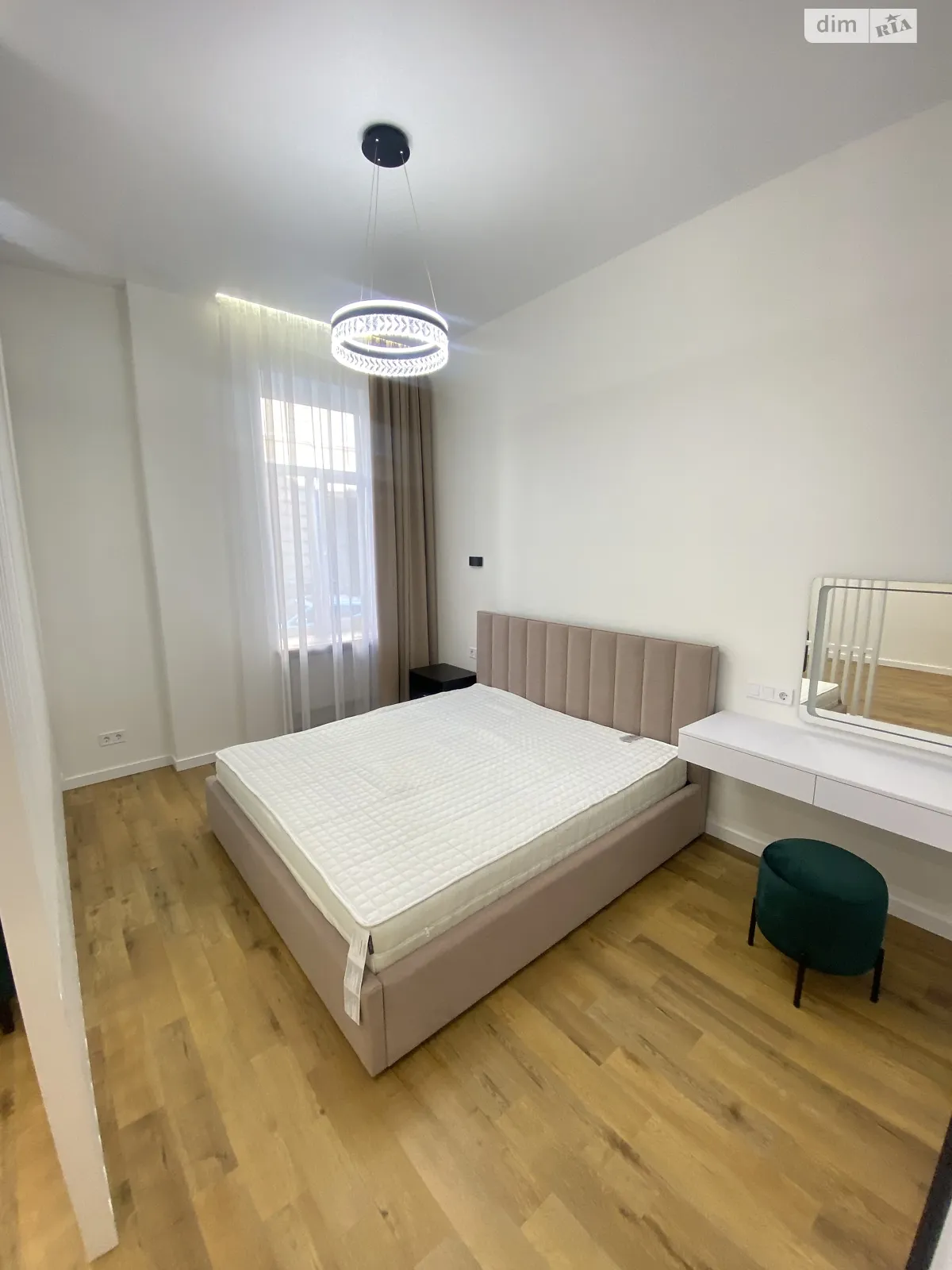 вул. Кирила і Мефодія Центр Львів - фото 3