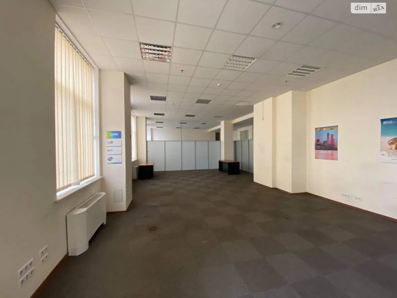 Продается офис 303.1 кв. м в бизнес-центре, цена: 545580 $ - фото 1