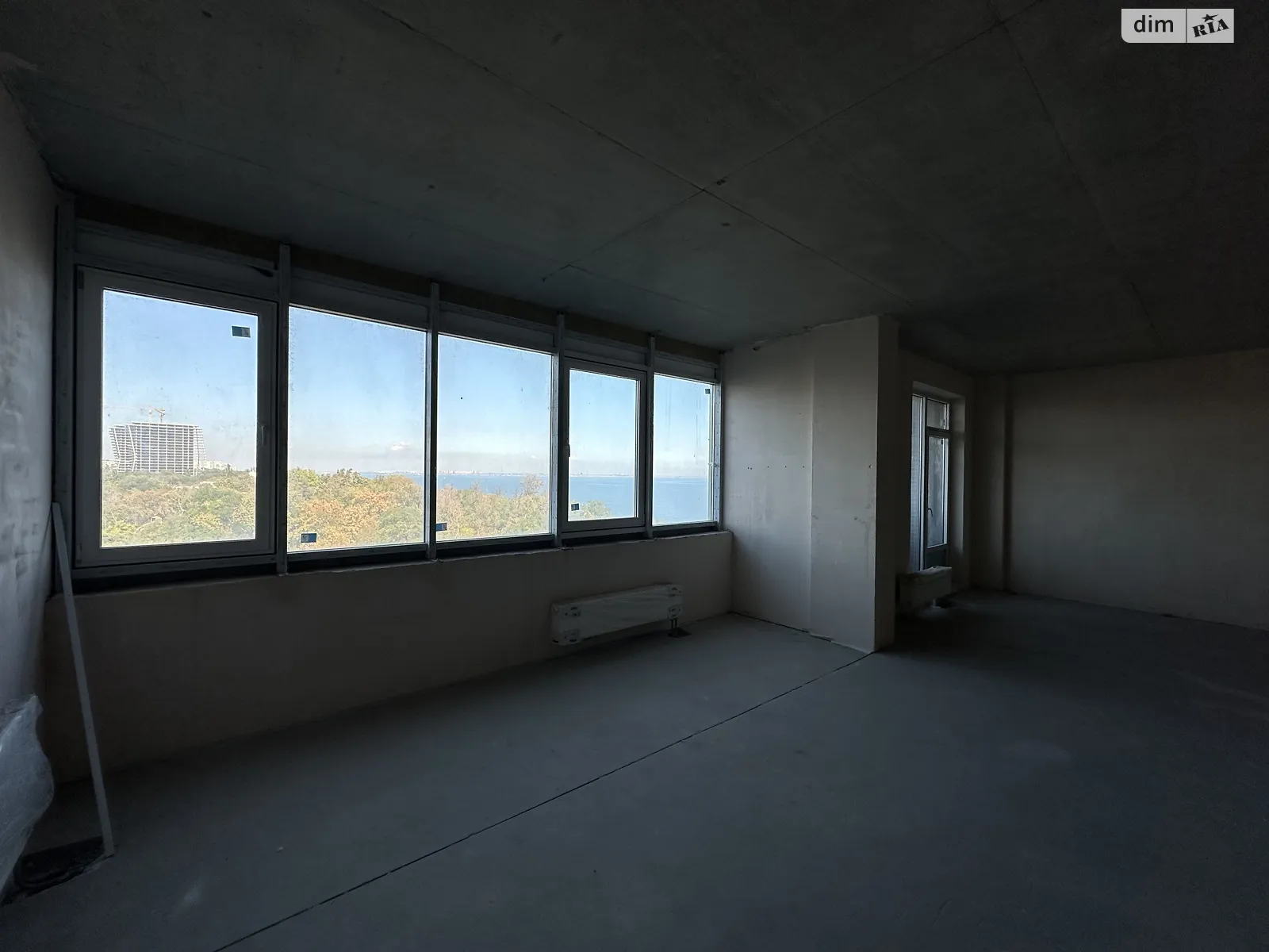 Продається 2-кімнатна квартира 74 кв. м у Одесі, бул. Французький, 85/5 - фото 1