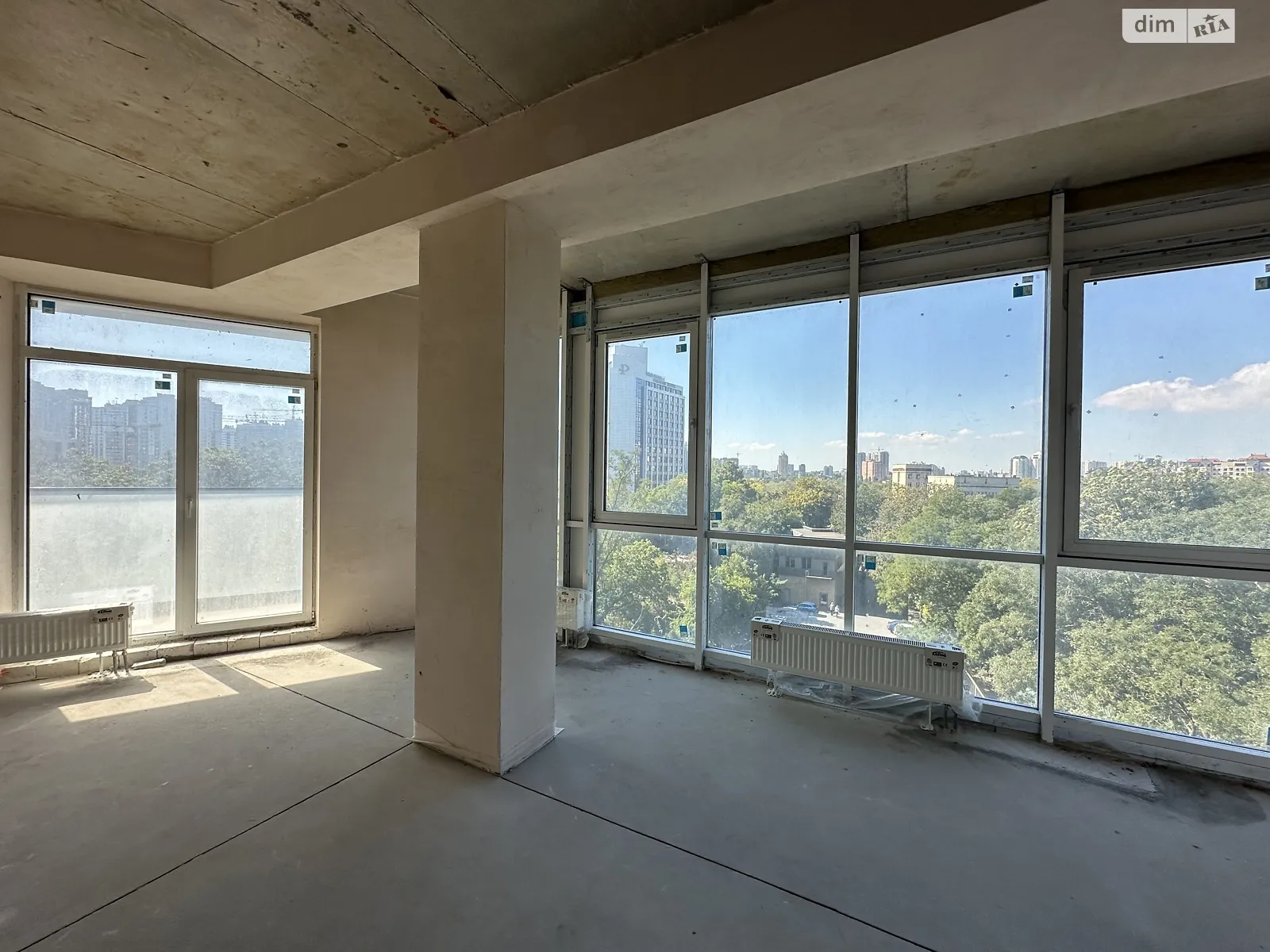 Продається 3-кімнатна квартира 89 кв. м у Одесі, бул. Французький, 85/5 - фото 1