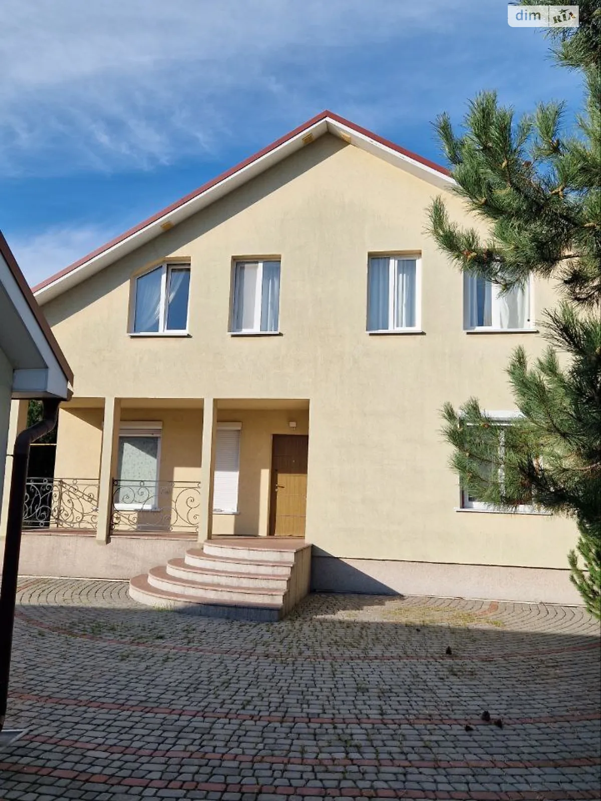 Продается дом на 2 этажа 200 кв. м с балконом, цена: 230000 € - фото 1