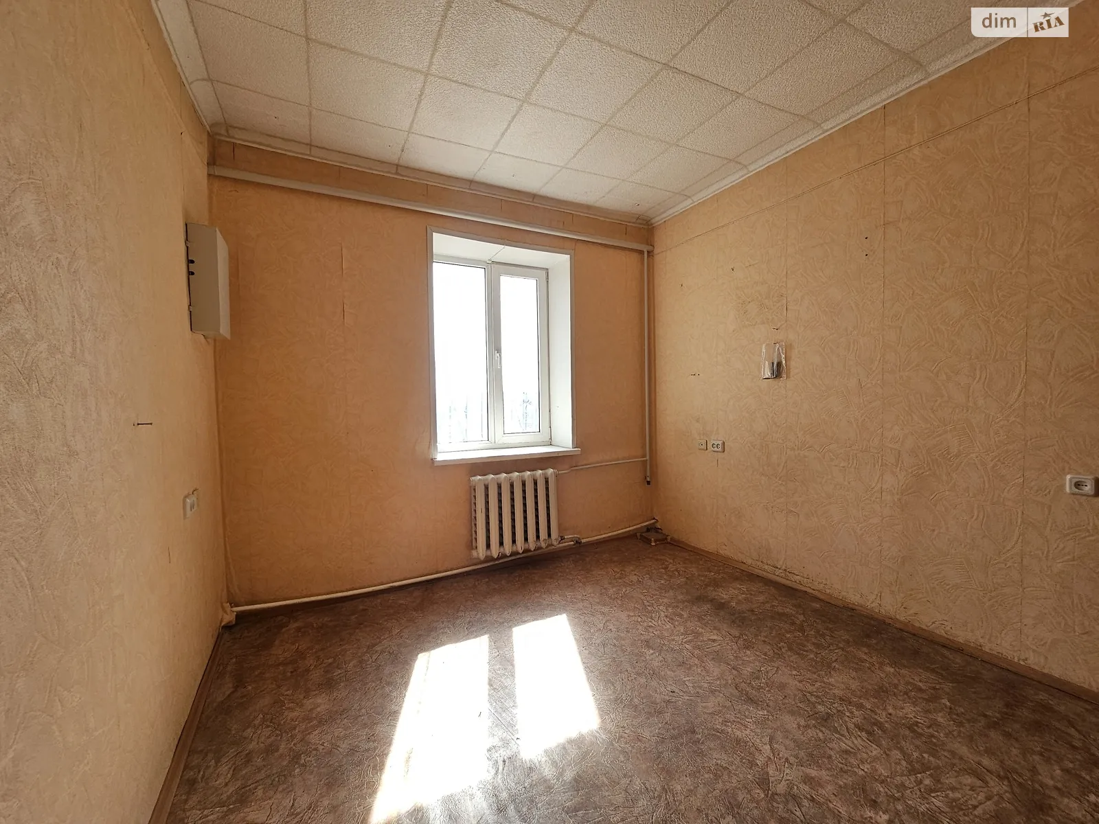 Продается офис 18.9 кв. м в бизнес-центре, цена: 7000 $ - фото 1