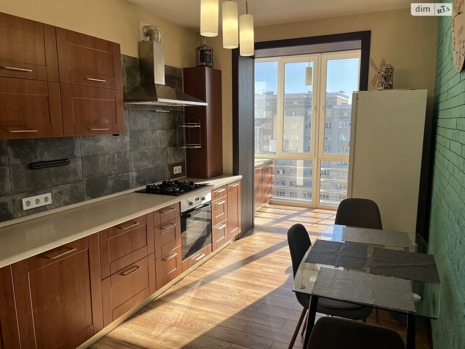 Продается 2-комнатная квартира 72.2 кв. м в Хмельницком, ул. Кармелюка, 4/1 - фото 1