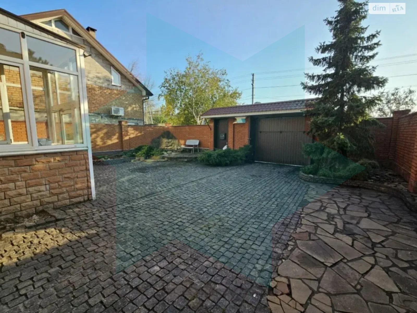 Продается дом на 2 этажа 178 кв. м с камином, цена: 140000 $ - фото 1