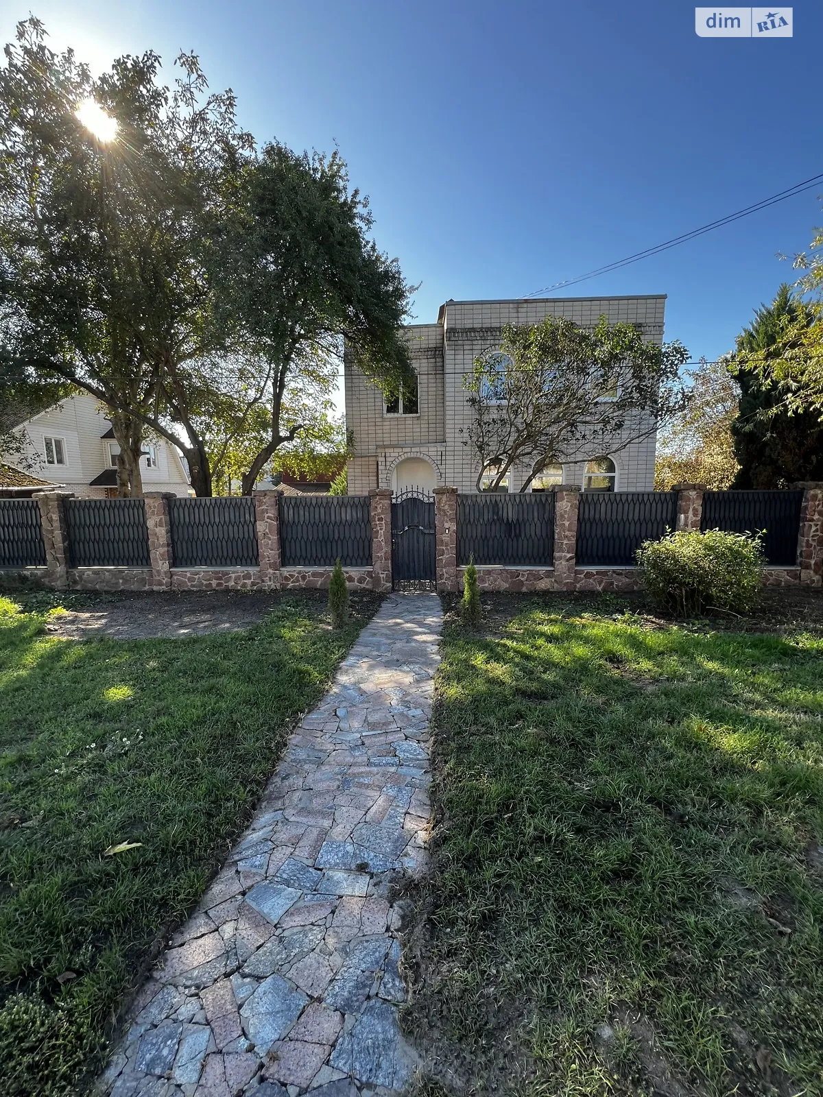 Продається будинок 2 поверховий 286 кв. м с басейном, цена: 179000 $ - фото 1