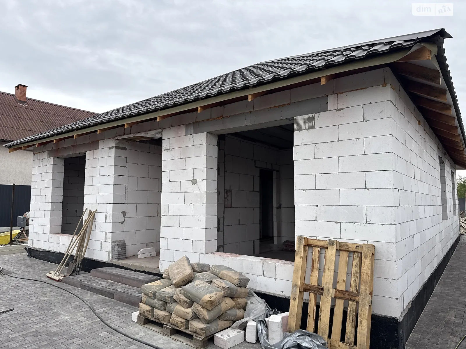 Продается одноэтажный дом 99 кв. м с подвалом, цена: 90000 $ - фото 1