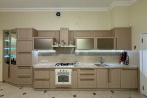 Продажа квартиры, Львов, р‑н. Центр, Франко Ивана улица