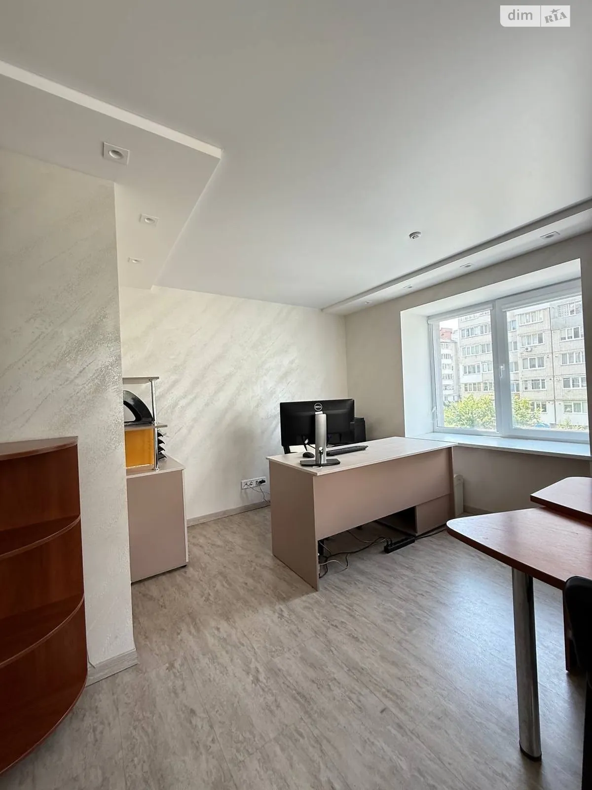 Сдается в аренду офис 18 кв. м в бизнес-центре, цена: 8500 грн - фото 1