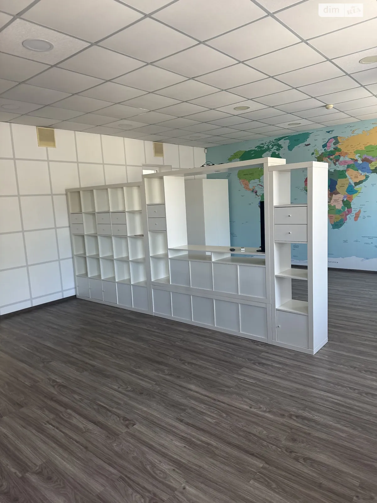 Сдается в аренду офис 132.5 кв. м в бизнес-центре, цена: 17225 грн - фото 1
