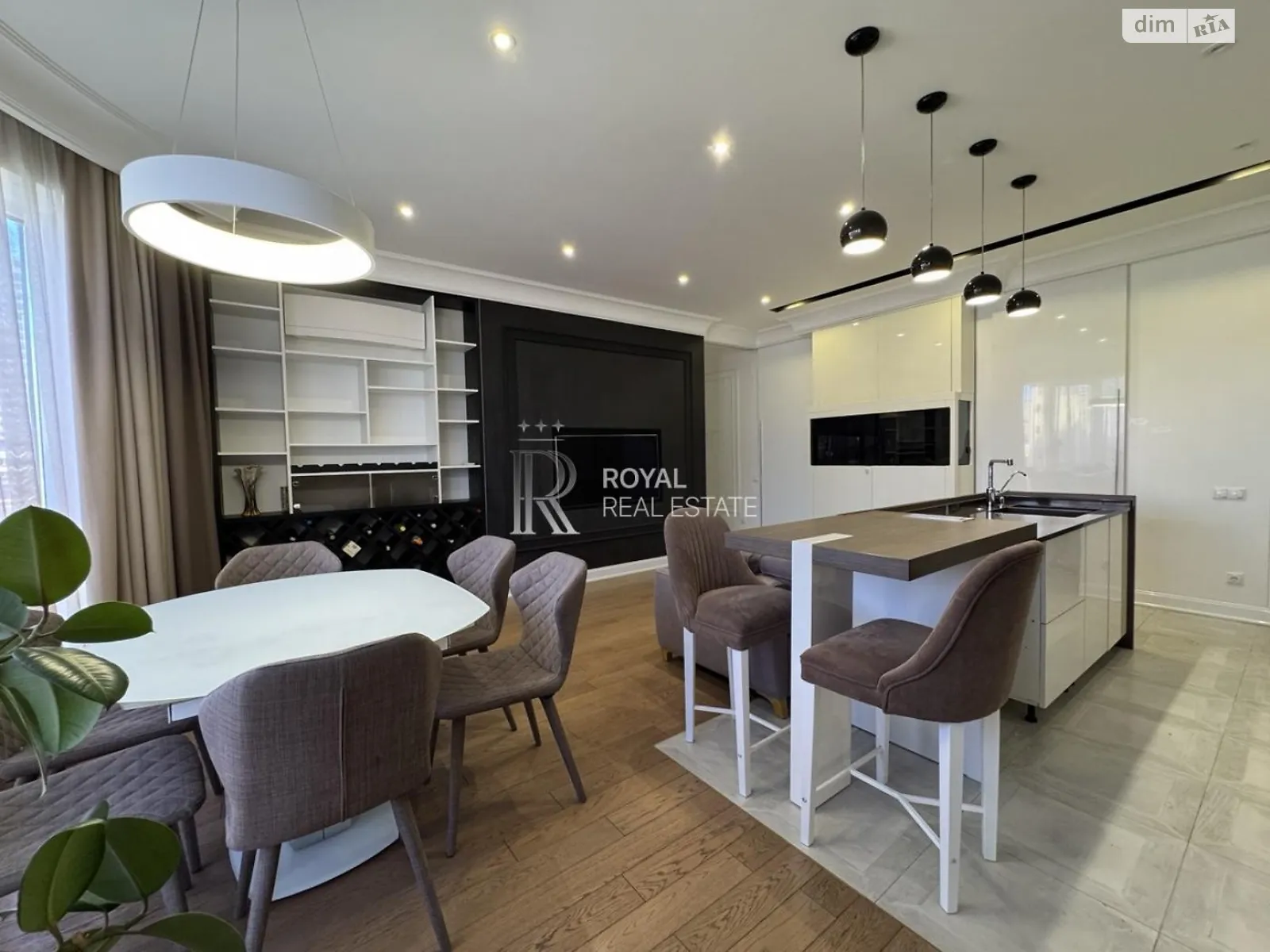 Сдается в аренду 3-комнатная квартира 130 кв. м в Киеве, ул. Василия Тютюнника, 37/1 - фото 1