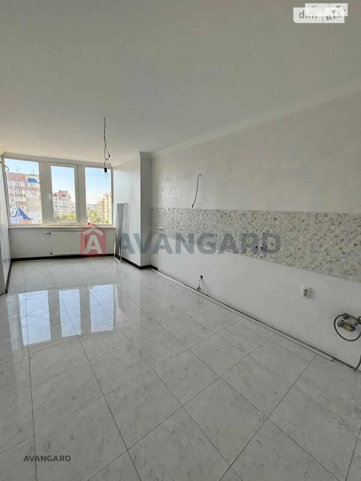 Продается 4-комнатная квартира 142 кв. м в Виннице, ул. Зодчих - фото 1