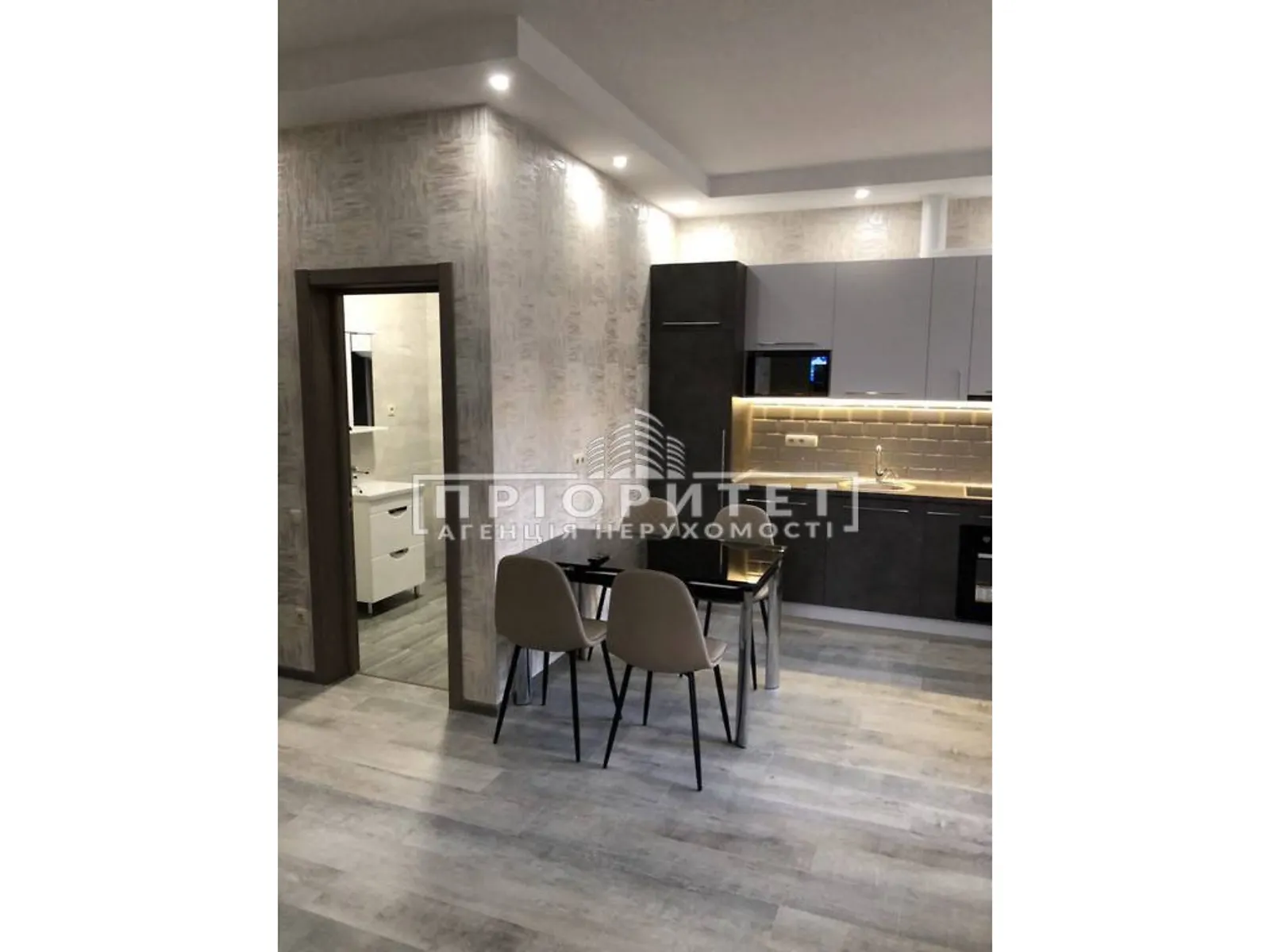 Продається 3-кімнатна квартира 96.1 кв. м у Одесі, вул. Пішонівська - фото 1