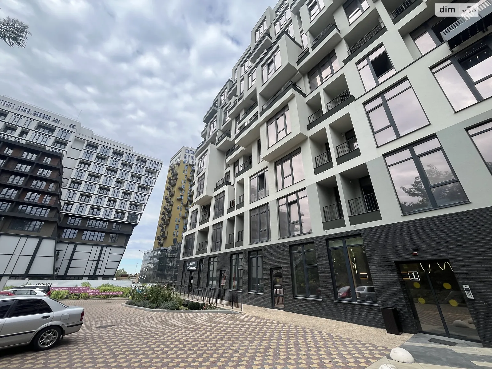 Продається 1-кімнатна квартира 50.5 кв. м у Одесі, вул. Софіївська - фото 1