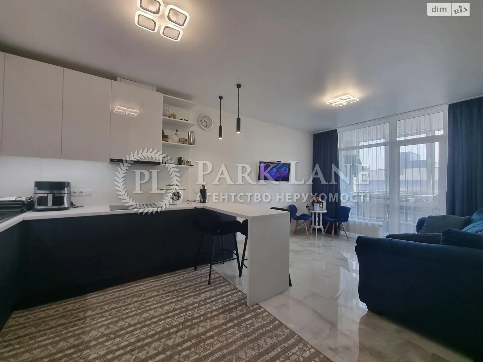 Продается 2-комнатная квартира 73 кв. м в Киеве, ул. Евгения Сверстюка - фото 1