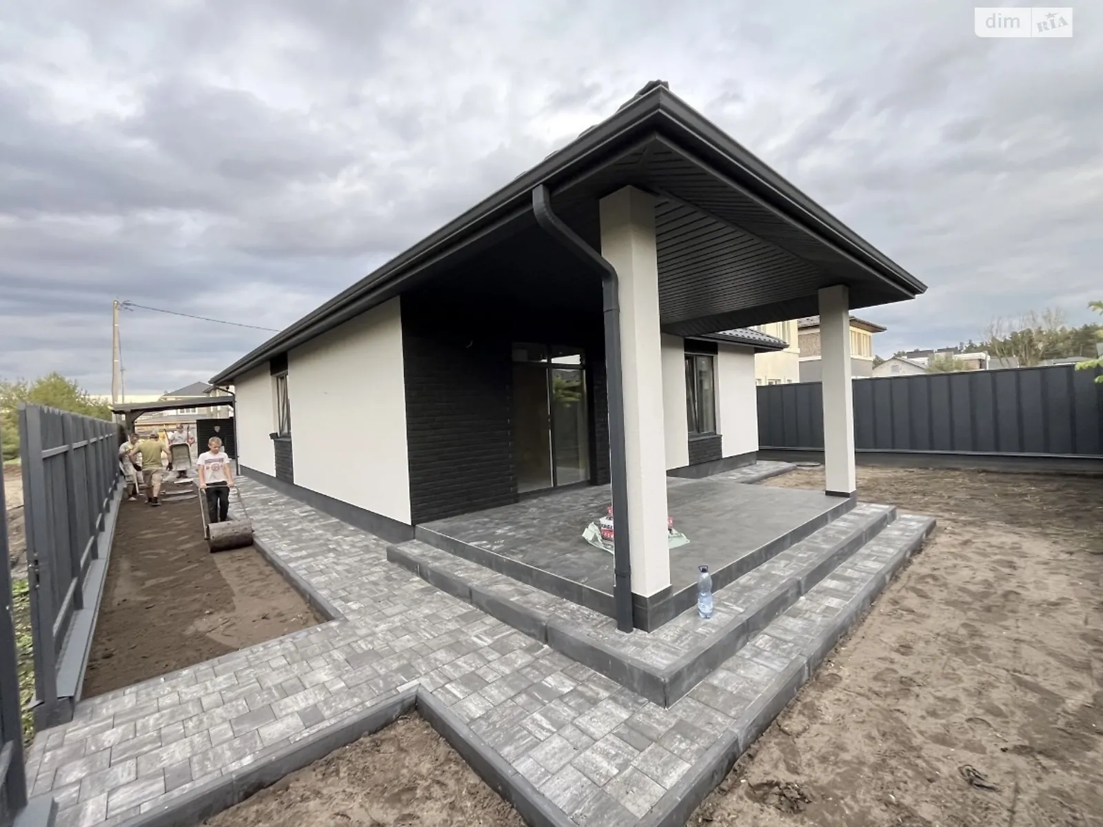 Продається одноповерховий будинок 120 кв. м с басейном, цена: 120000 $ - фото 1