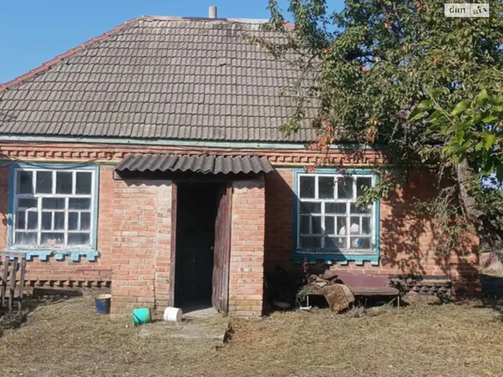 Продается одноэтажный дом 50 кв. м с мансардой, цена: 10000 $ - фото 1