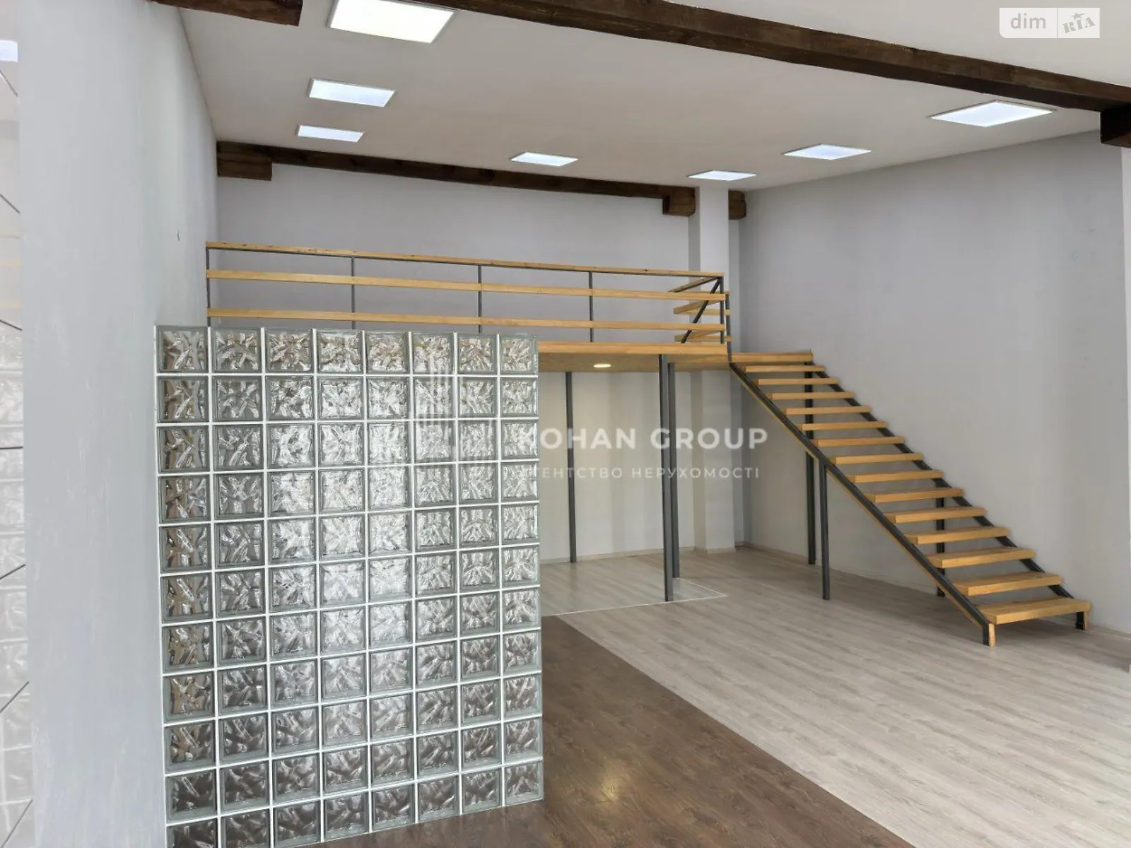 Сдается в аренду офис 98.8 кв. м в бизнес-центре, цена: 25000 грн - фото 1