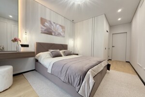 Продажа квартиры, Львов, р‑н. Новый Львов, Венгерская улица, дом 12