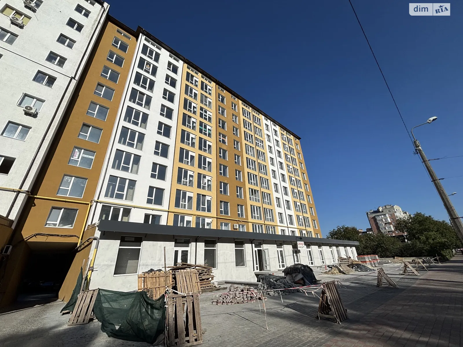 Здається в оренду приміщення вільного призначення 75 кв. м в 9-поверховій будівлі, цена: 990 $ - фото 1