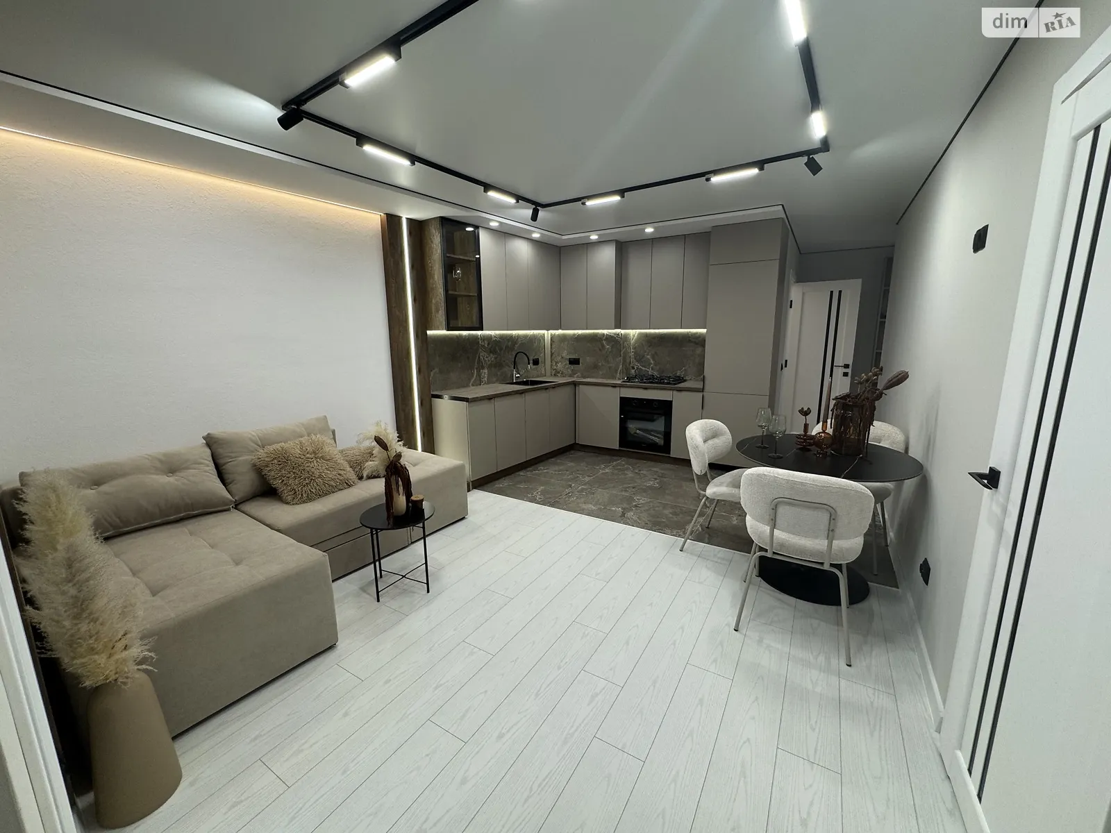 3-комнатная квартира 65 кв. м в Тернополе, ул. Киевская - фото 1