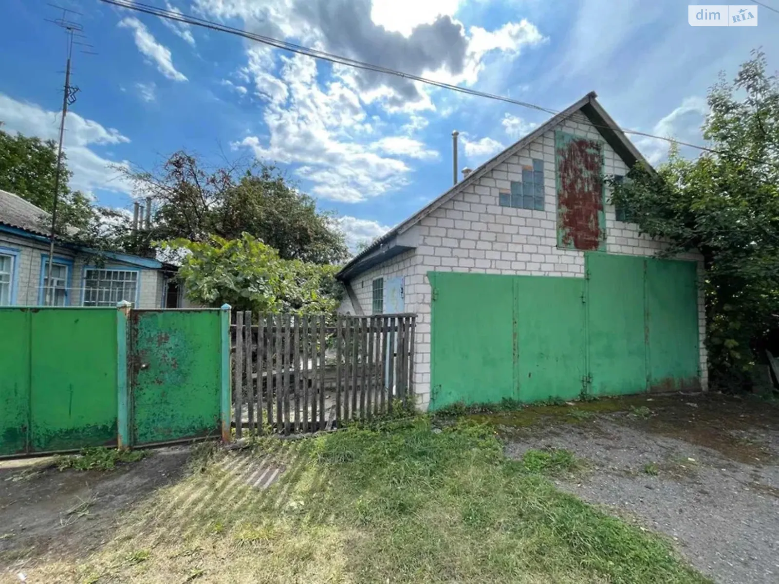 Продается одноэтажный дом 100 кв. м с бассейном, цена: 15000 $ - фото 1