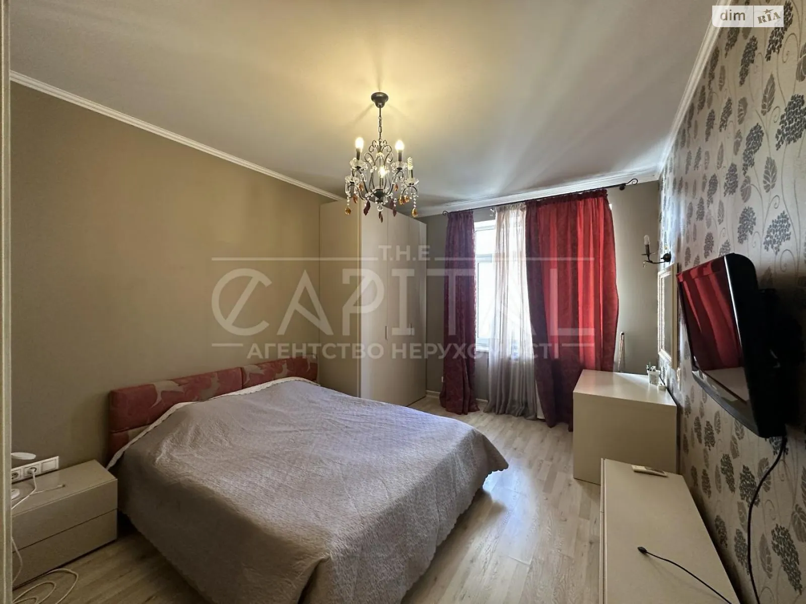 Продается 4-комнатная квартира 138.4 кв. м в Киеве, ул. Щекавицкая, 30/39 - фото 1