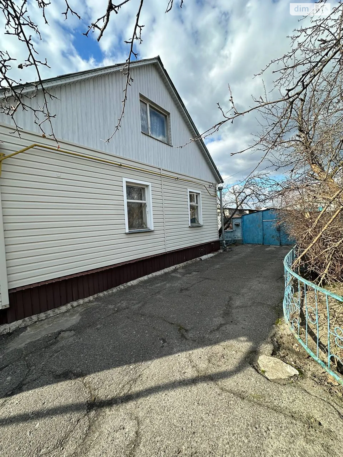 Продается дом на 2 этажа 100 кв. м с бассейном, цена: 30000 $ - фото 1