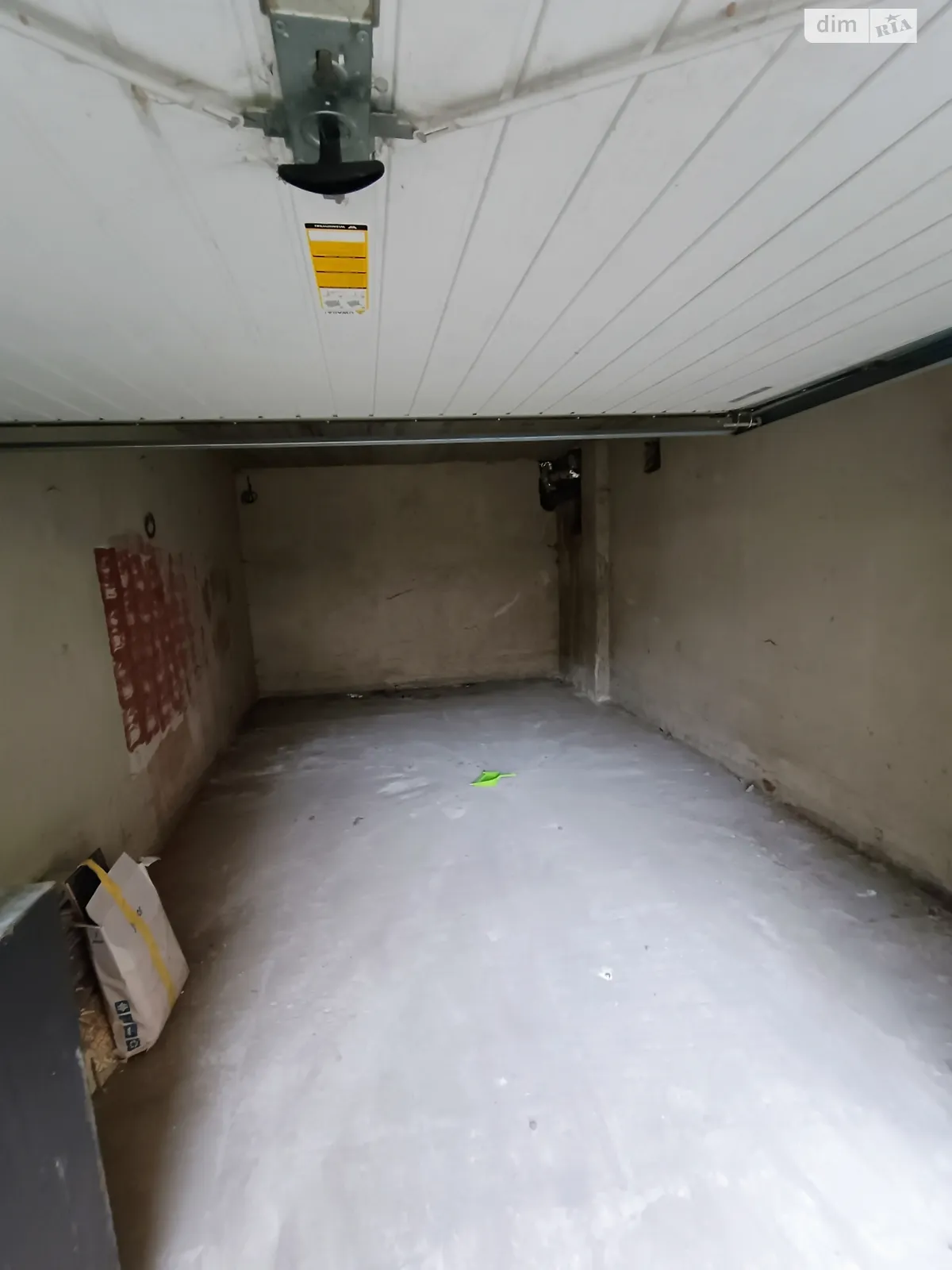 Сдается в аренду отдельно стоящий гараж под легковое авто на 21 кв. м, цена: 2700 грн - фото 1