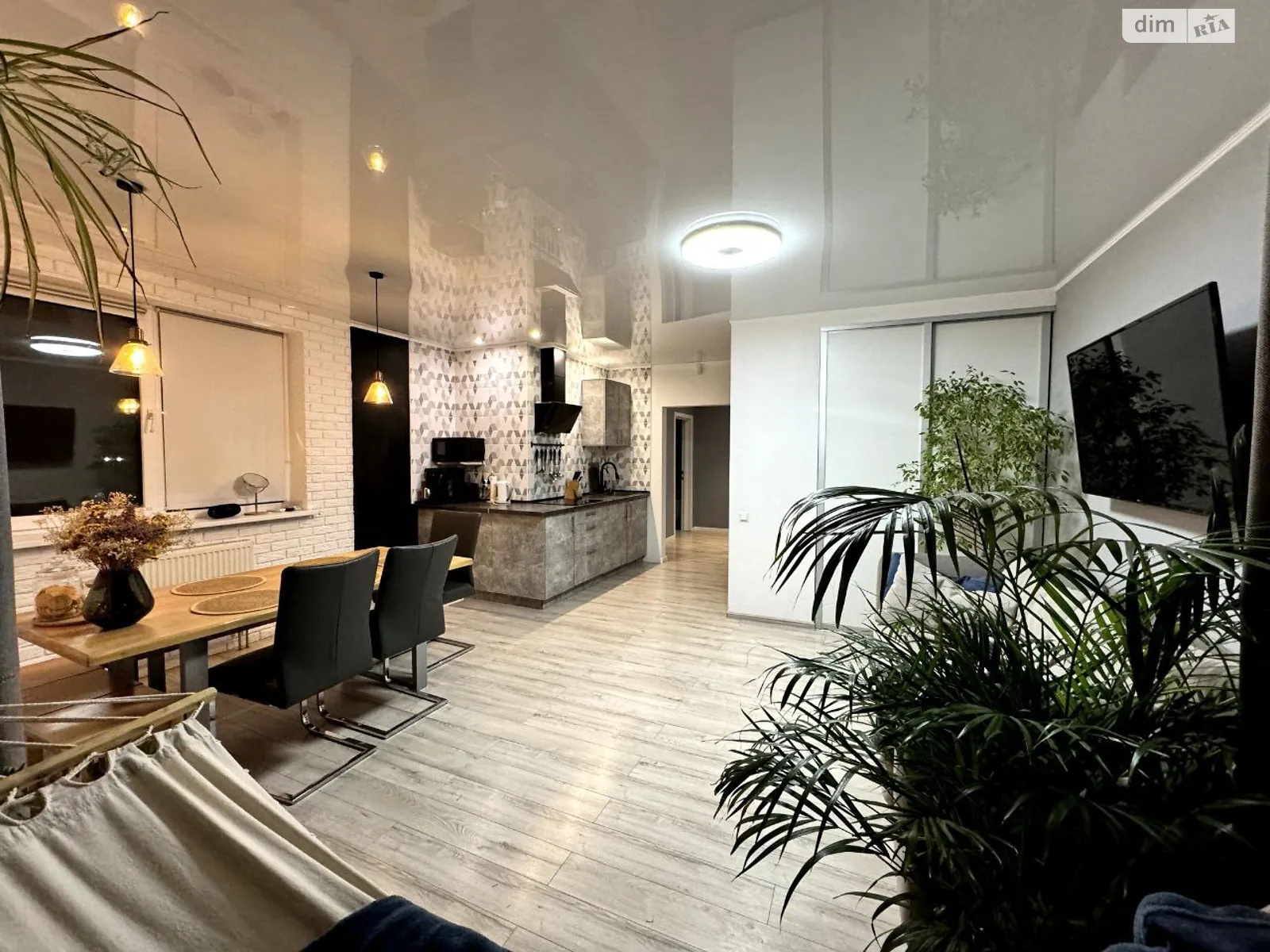 Продается 2-комнатная квартира 83.6 кв. м в Черкассах, ул. Героев Днепра, 89 - фото 1