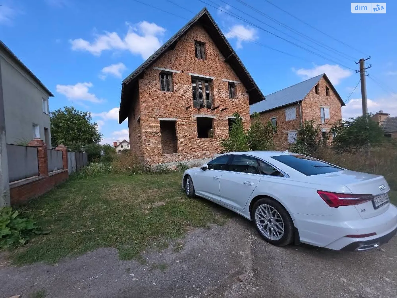 Продается дом на 2 этажа 175 кв. м с гаражом, цена: 47000 $ - фото 1
