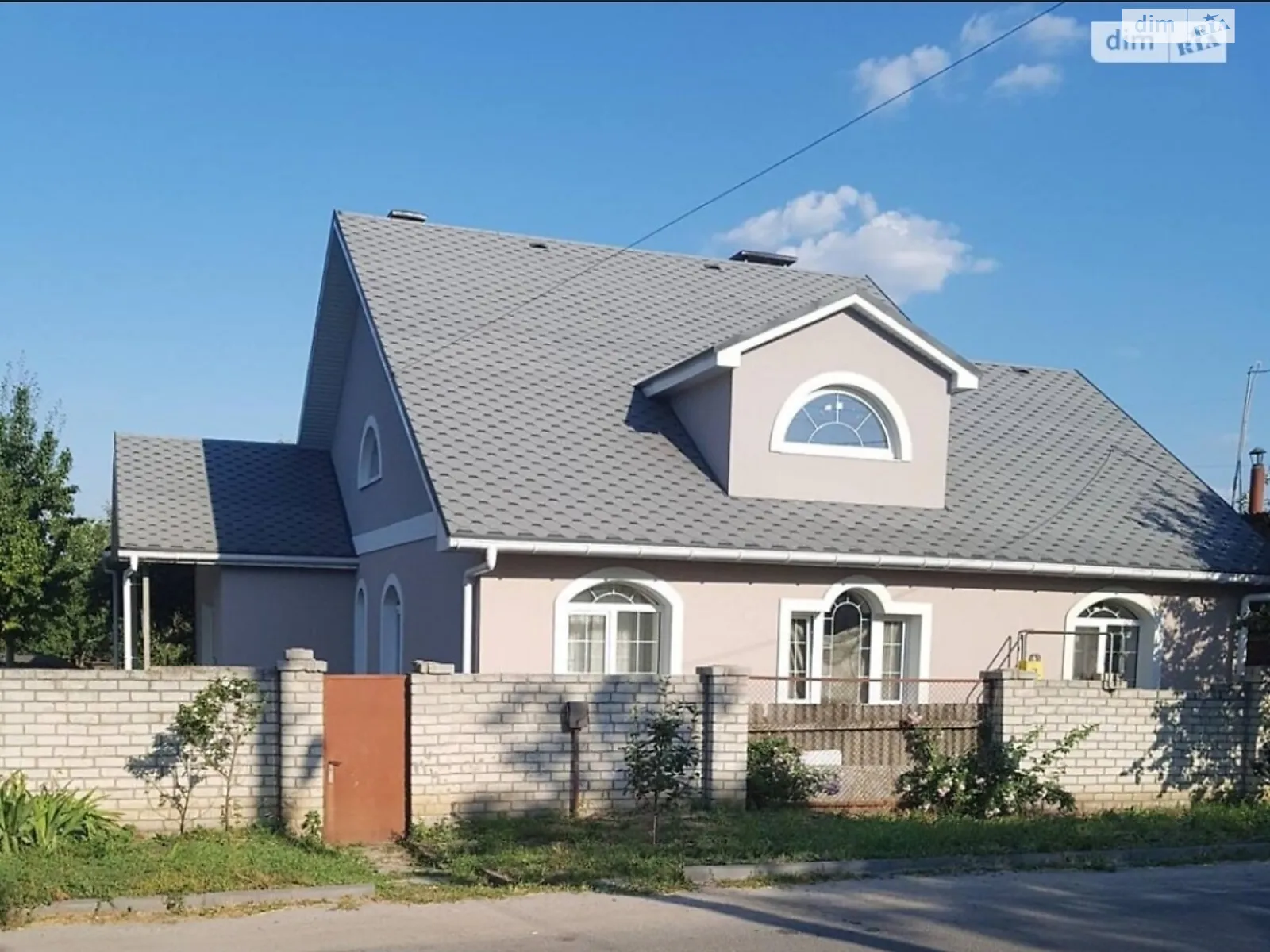 Продается дом на 2 этажа 102.6 кв. м с балконом, цена: 125000 $ - фото 1