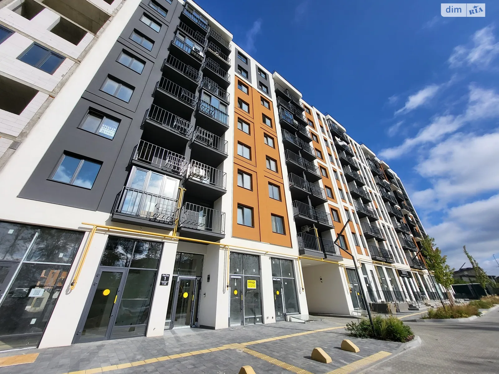 Продается 2-комнатная квартира 61.6 кв. м в Зарванцах, ул. Одесская - фото 1