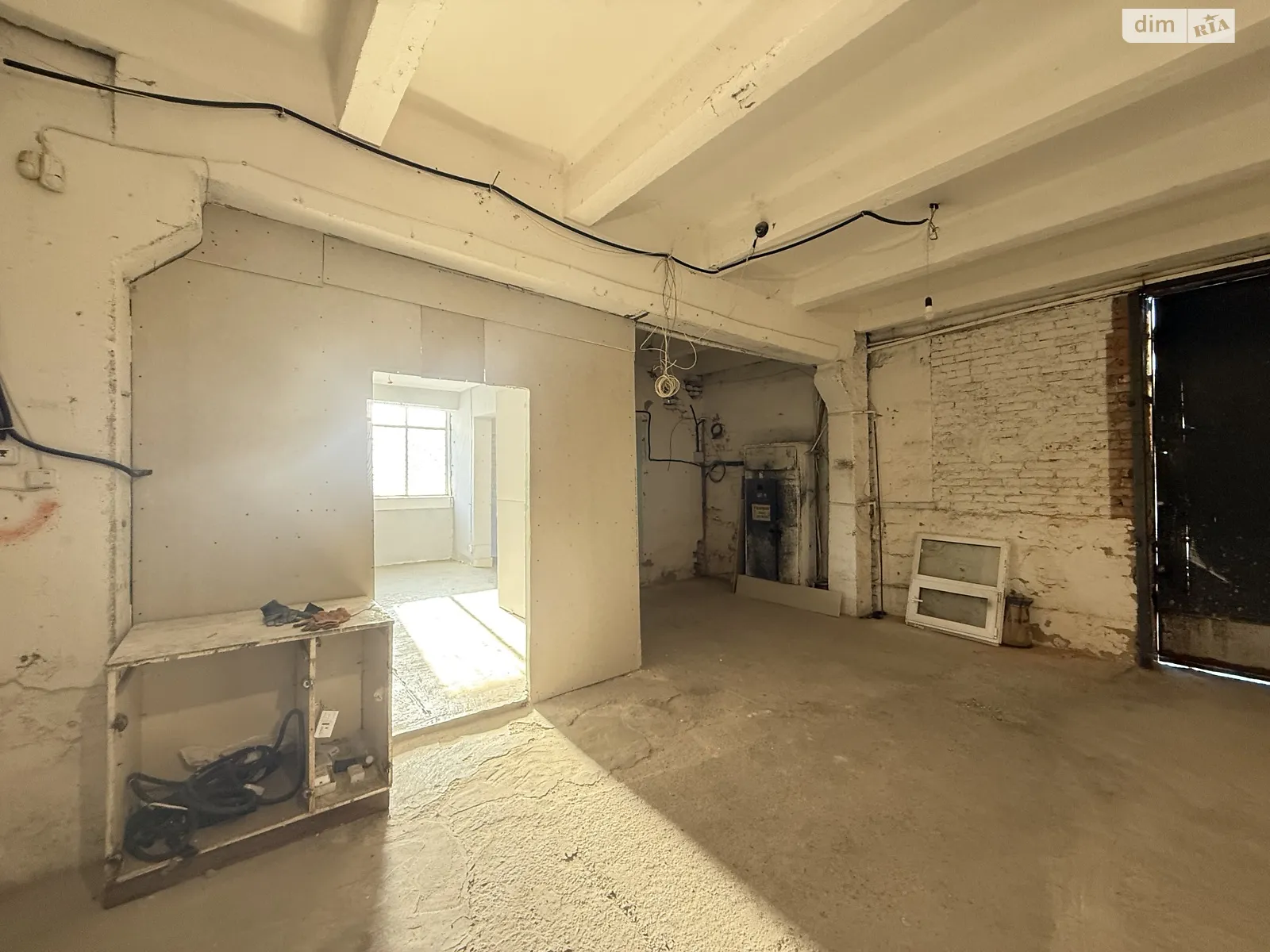 Сдается в аренду помещения свободного назначения 180 кв. м в 1-этажном здании, цена: 18000 грн - фото 1