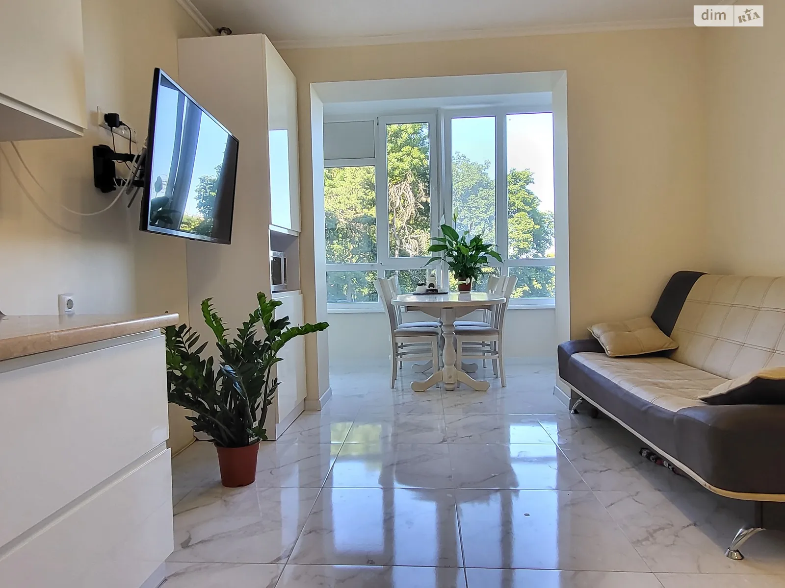 Продается 2-комнатная квартира 78 кв. м в Виннице, ул. Князей Кориатовичей, 114 - фото 1