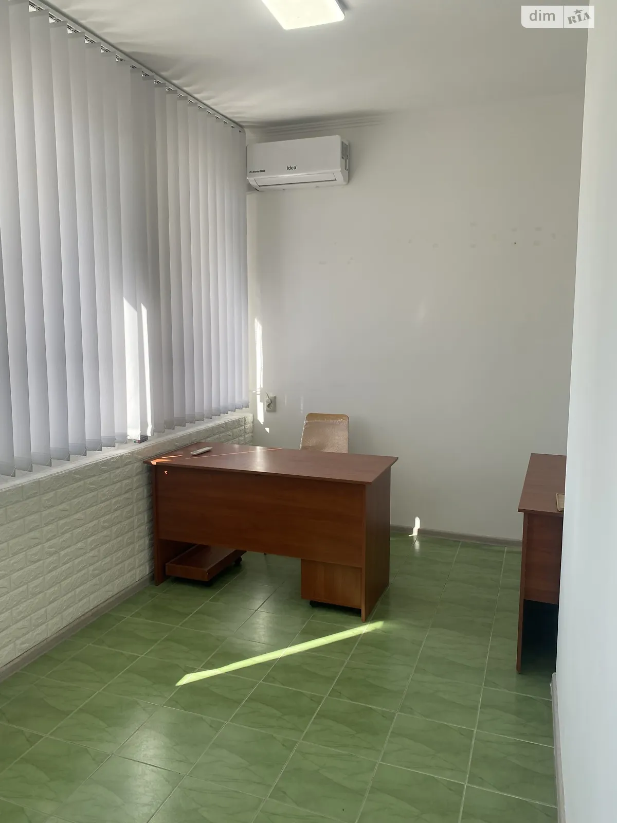 Здається в оренду офіс 20 кв. м в бізнес-центрі, цена: 7000 грн - фото 1
