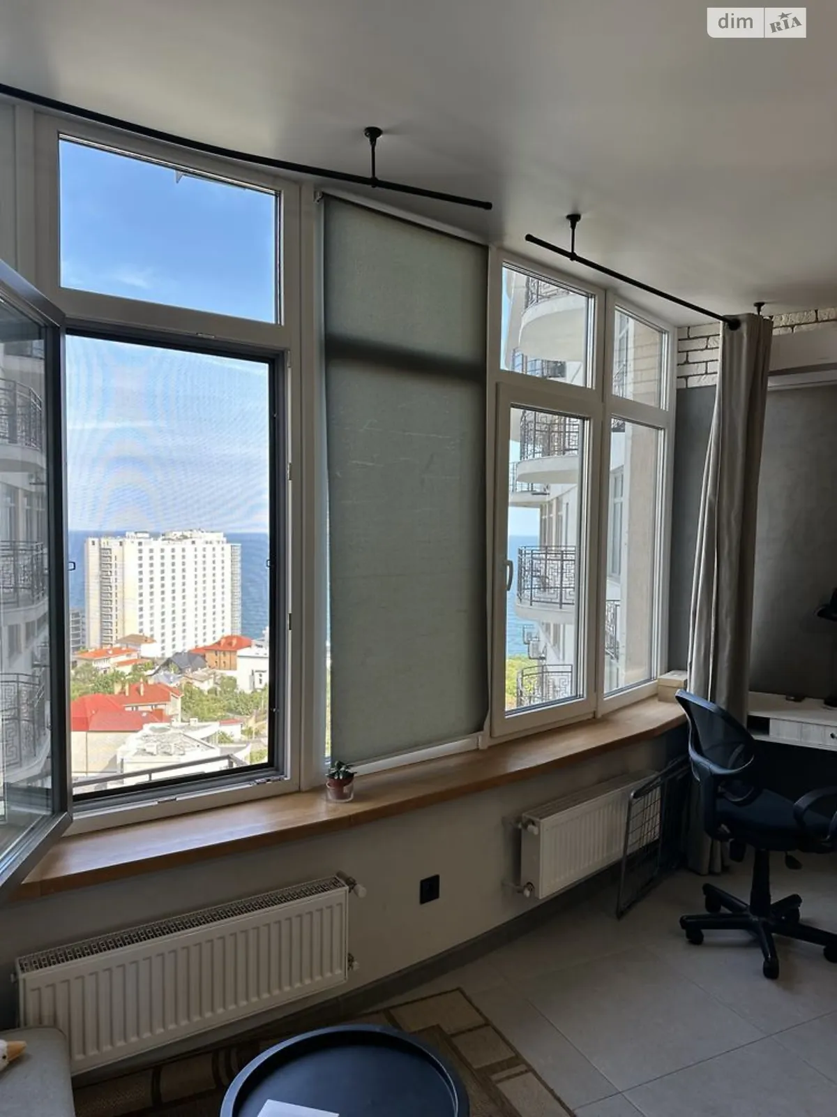 Продается 1-комнатная квартира 41 кв. м в Одессе, ул. Валерия Самофалова, 16А/6 - фото 1