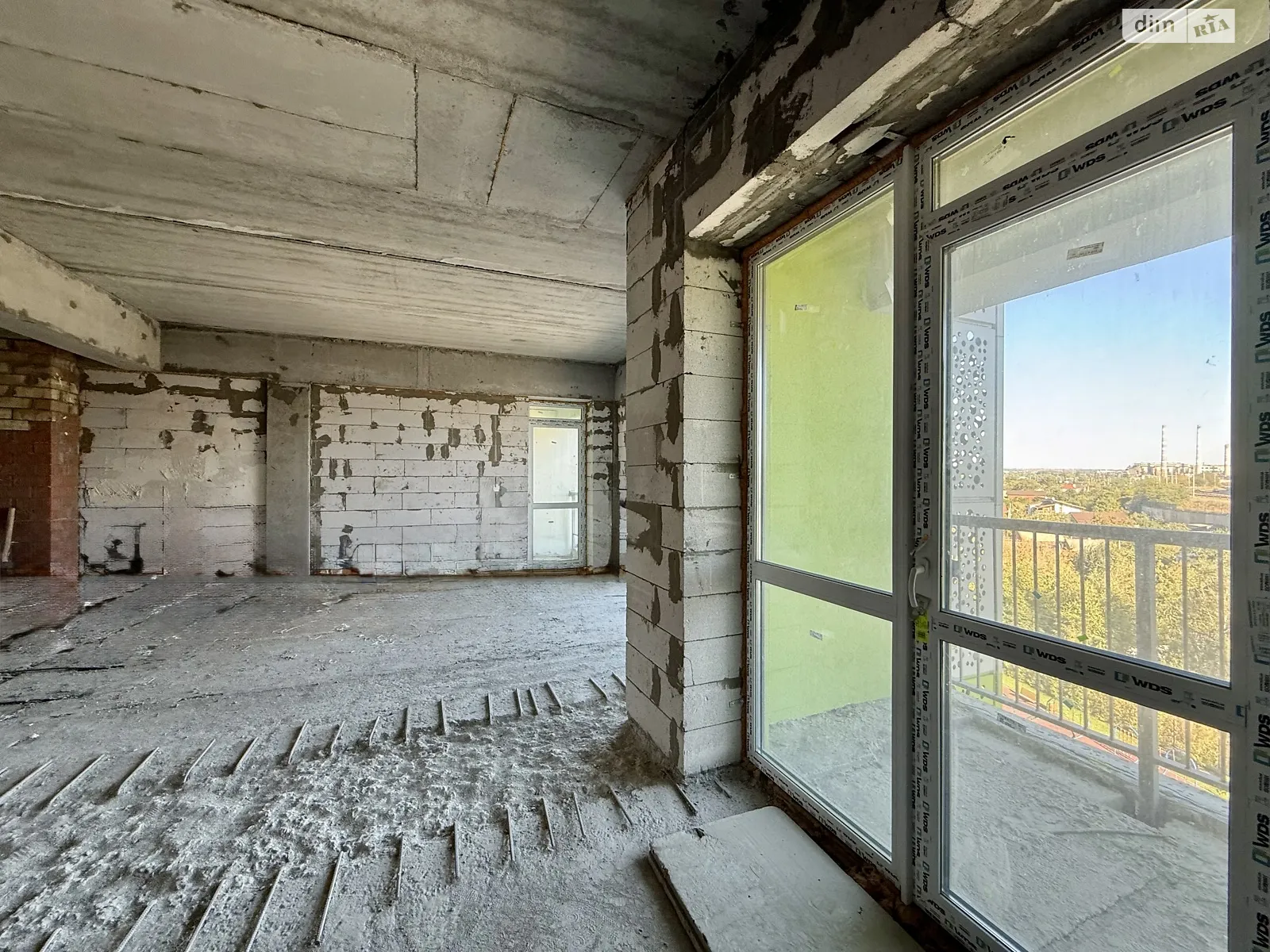 Продается 2-комнатная квартира 74 кв. м в Днепре, пер. Добровольцев, 3 - фото 1