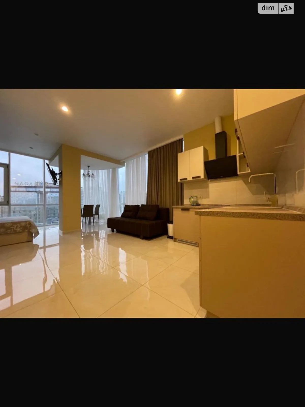 Сдается в аренду 1-комнатная квартира 47 кв. м в Одессе, плато Аркадийское(Гагаринское), 5/2 - фото 1