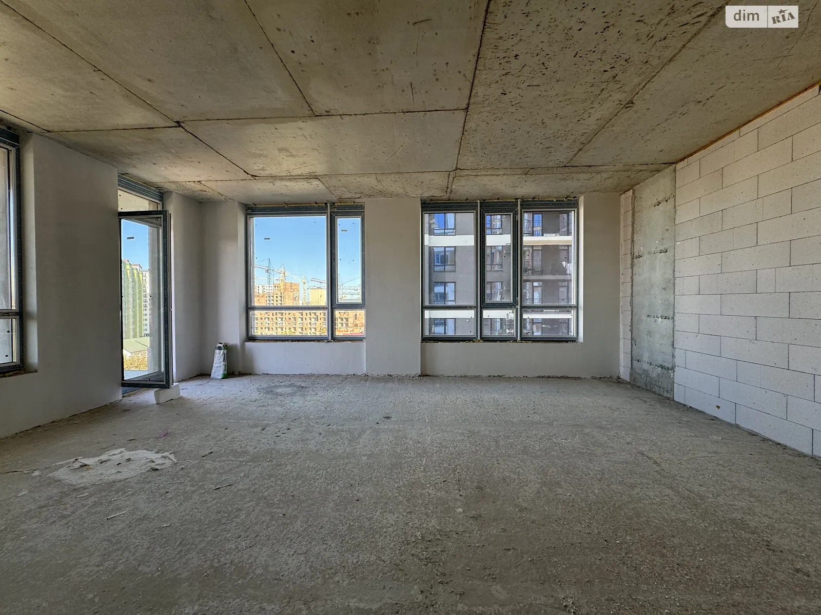 Продається 2-кімнатна квартира 85 кв. м у Івано-Франківську, вул. Юліана Пелеша(Крайківського), 3 корпус 11 - фото 1