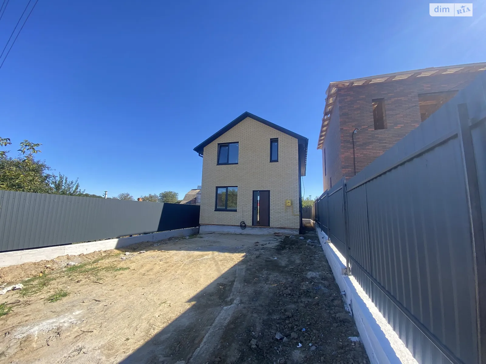 Продается дом на 2 этажа 107 кв. м с верандой, цена: 88000 $ - фото 1