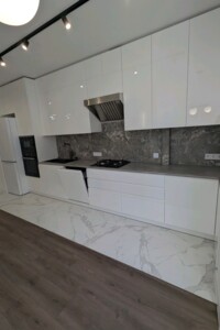 Продажа квартиры, Ивано-Франковск, Бельведерська улица, дом 23