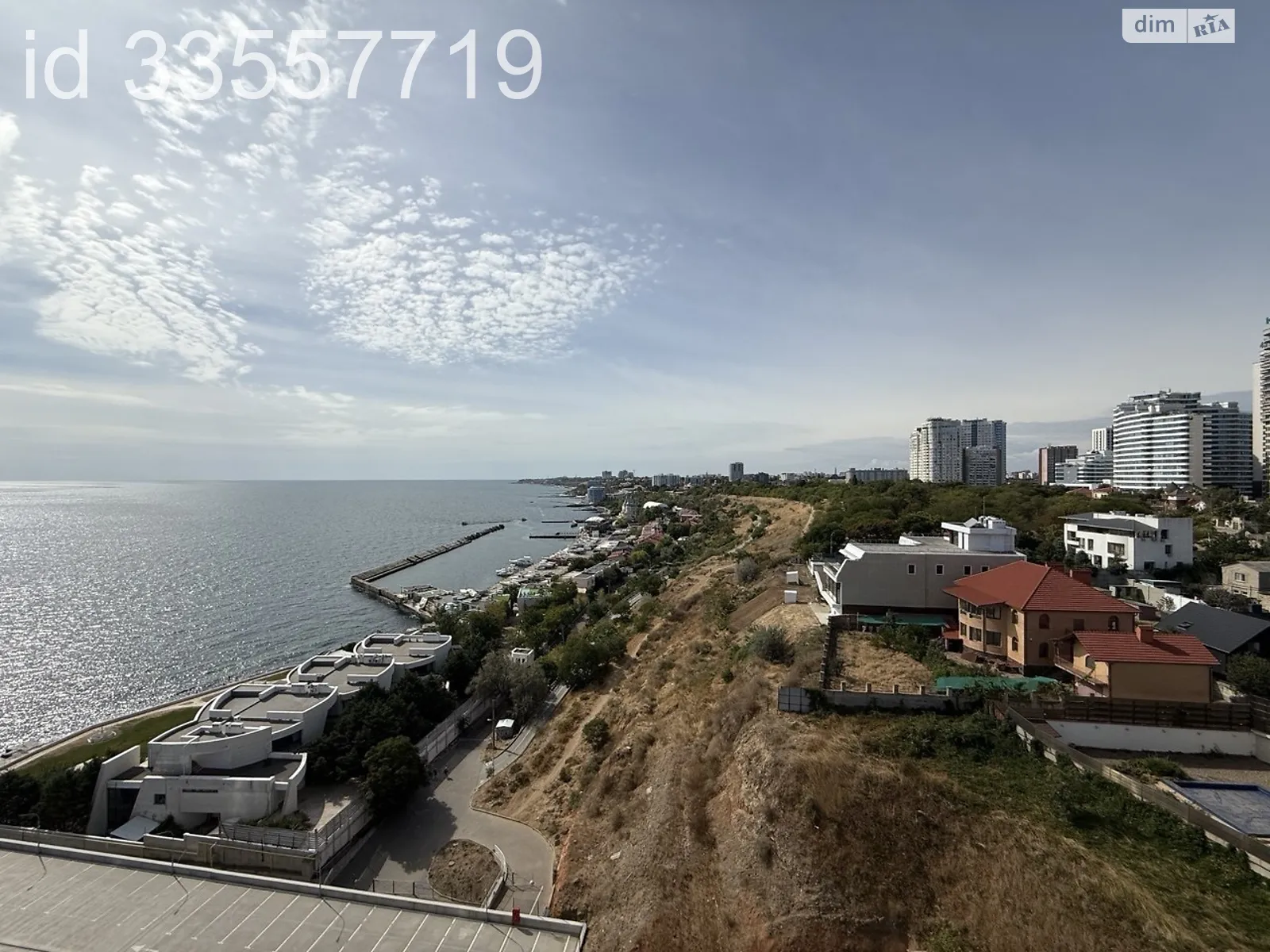 Продается 1-комнатная квартира 41 кв. м в Одессе, пер. Мореходный, 2А - фото 1