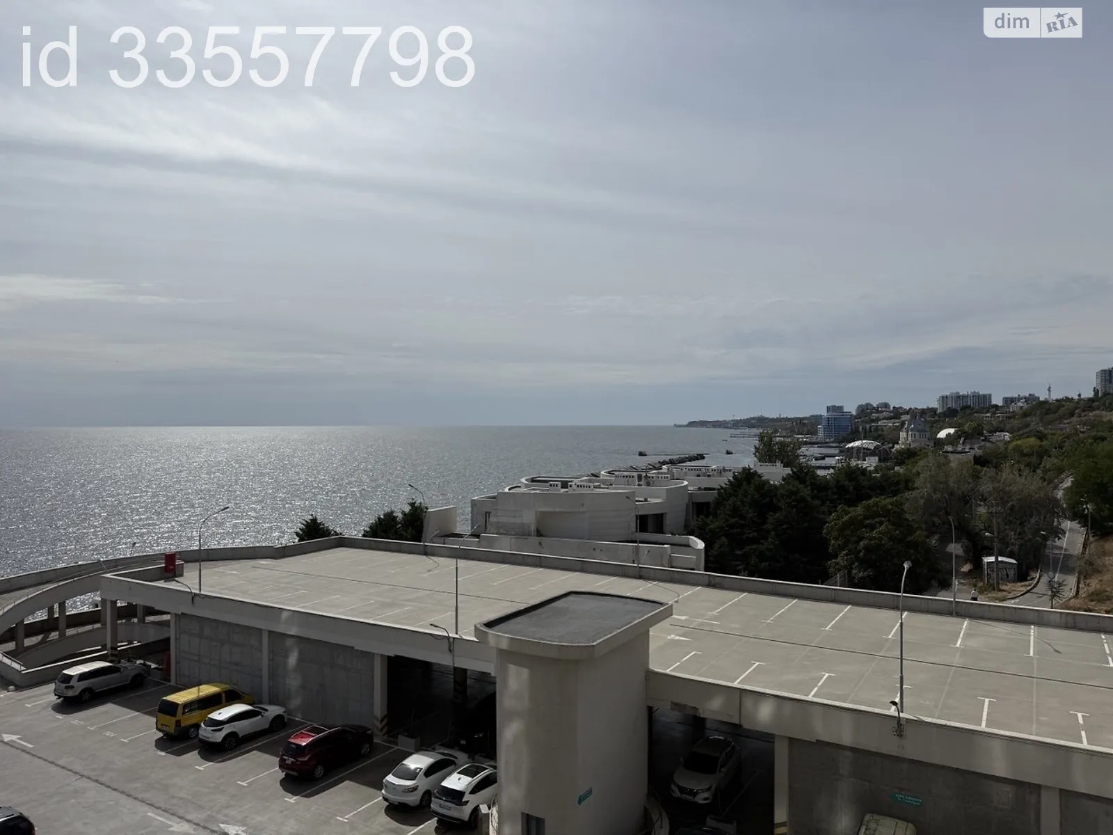 Продается 1-комнатная квартира 41 кв. м в Одессе, пер. Мореходный, 2А - фото 1