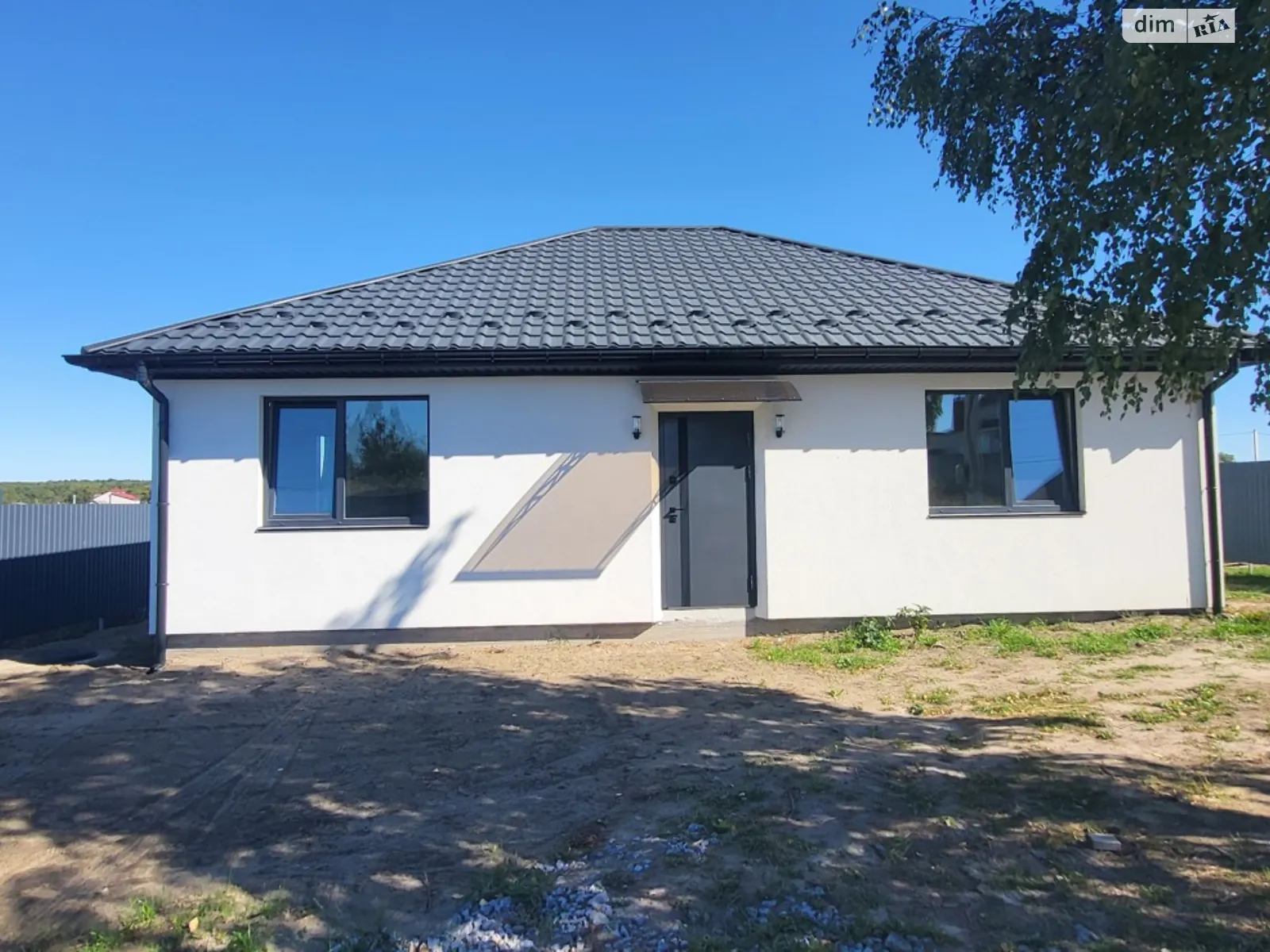 Продається одноповерховий будинок 105 кв. м з бесідкою, цена: 65000 $ - фото 1