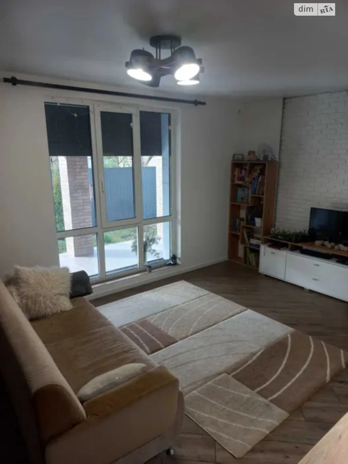Продается дом на 2 этажа 130 кв. м с беседкой, цена: 129000 $ - фото 1