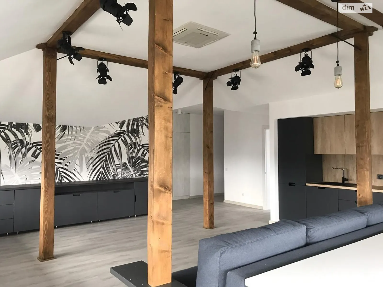 Сдается в аренду 1-комнатная квартира 90 кв. м в, цена: 500 $ - фото 1