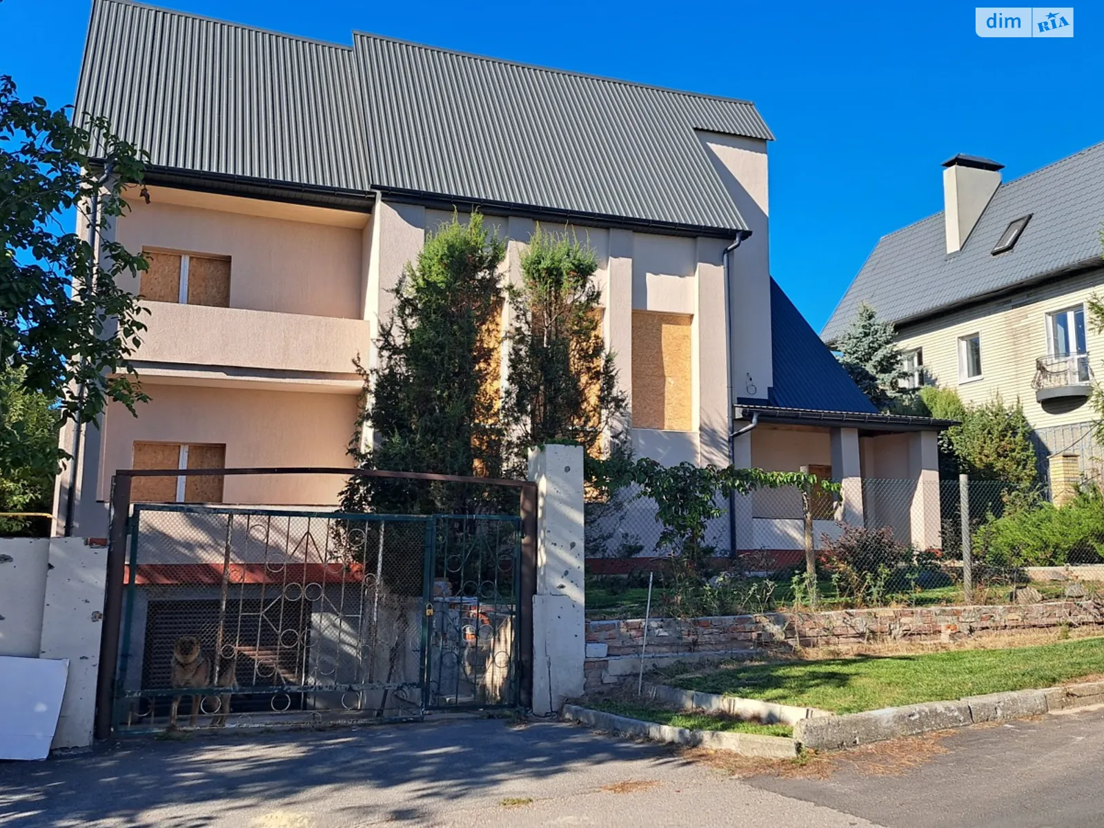 Продается дом на 2 этажа 240 кв. м с камином, цена: 125000 $ - фото 1