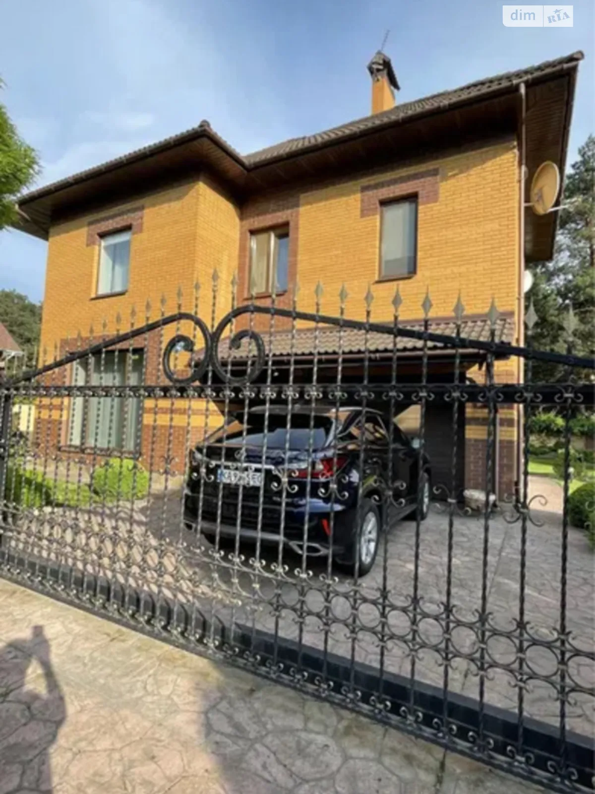 Продается дом на 3 этажа 363 кв. м с подвалом, цена: 320000 $ - фото 1