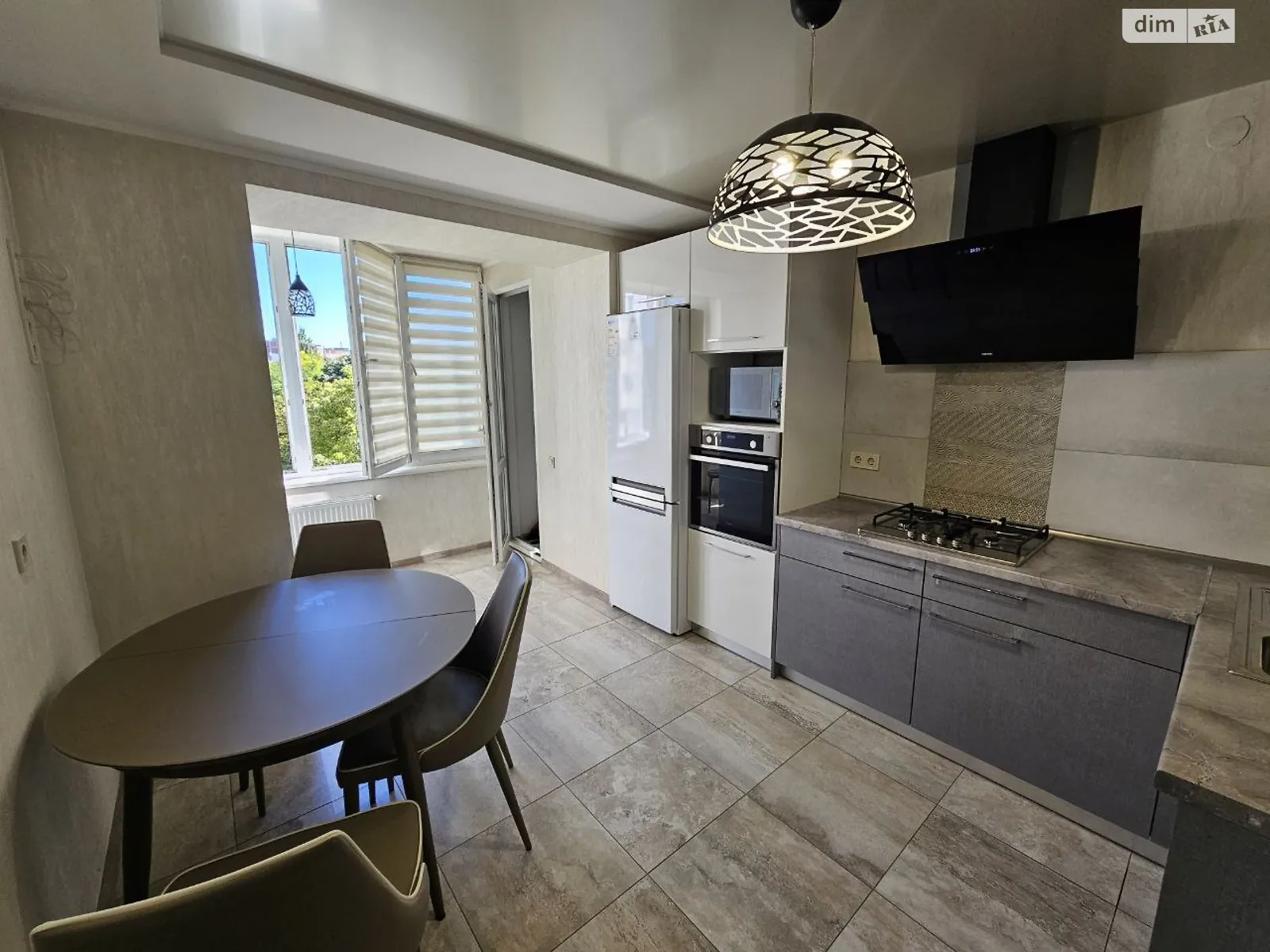 1-комнатная квартира 47.6 кв. м в Тернополе, бул. Кулиша Пантелеймона - фото 1