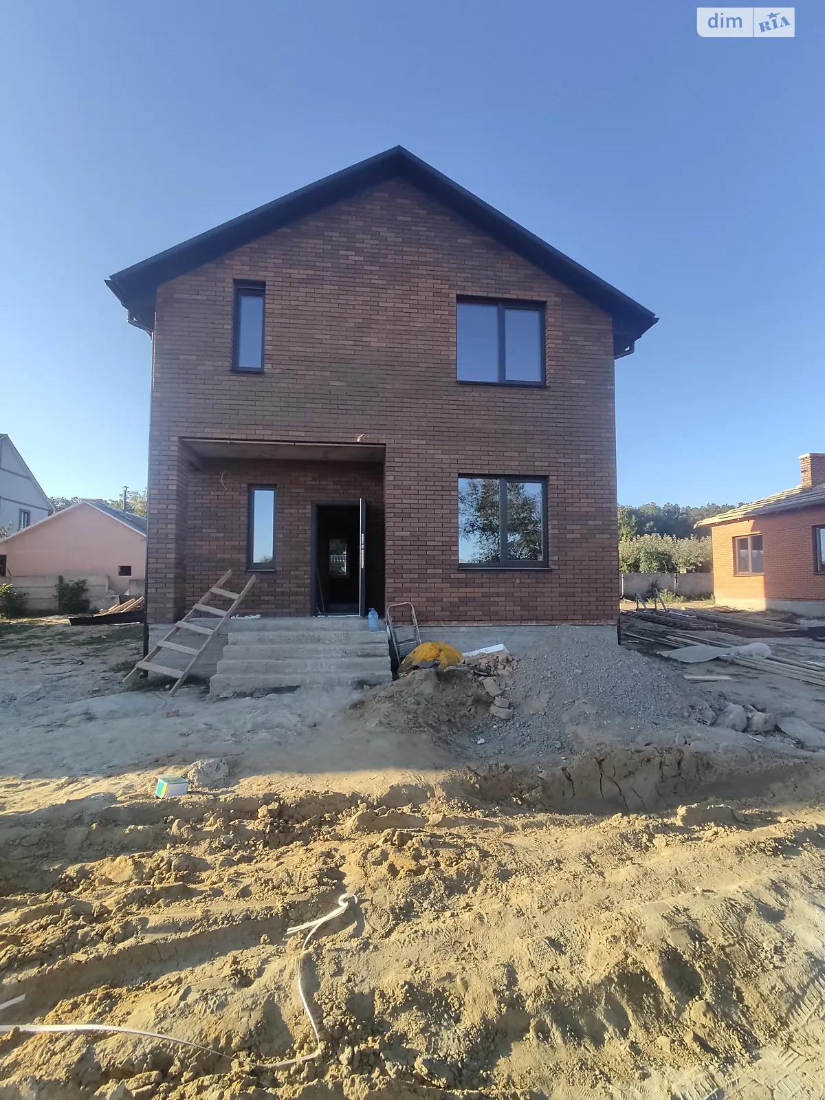 Продается дом на 2 этажа 120 кв. м с балконом, цена: 85000 $ - фото 1